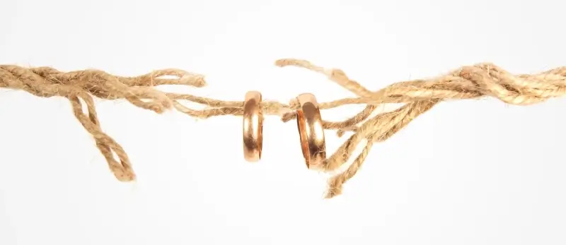 Kiedy zasięgnąć porady adwokata, i czemu zwykle jest on niezbędny?