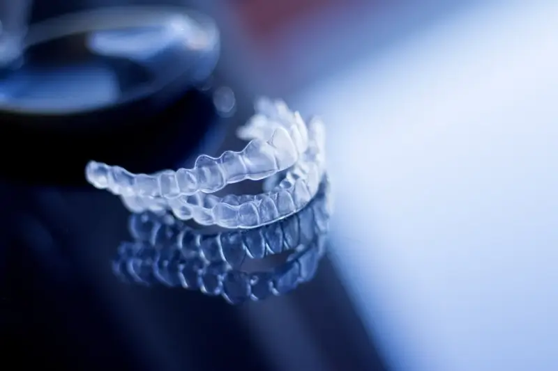 Aparat nakładkowy Invisalign